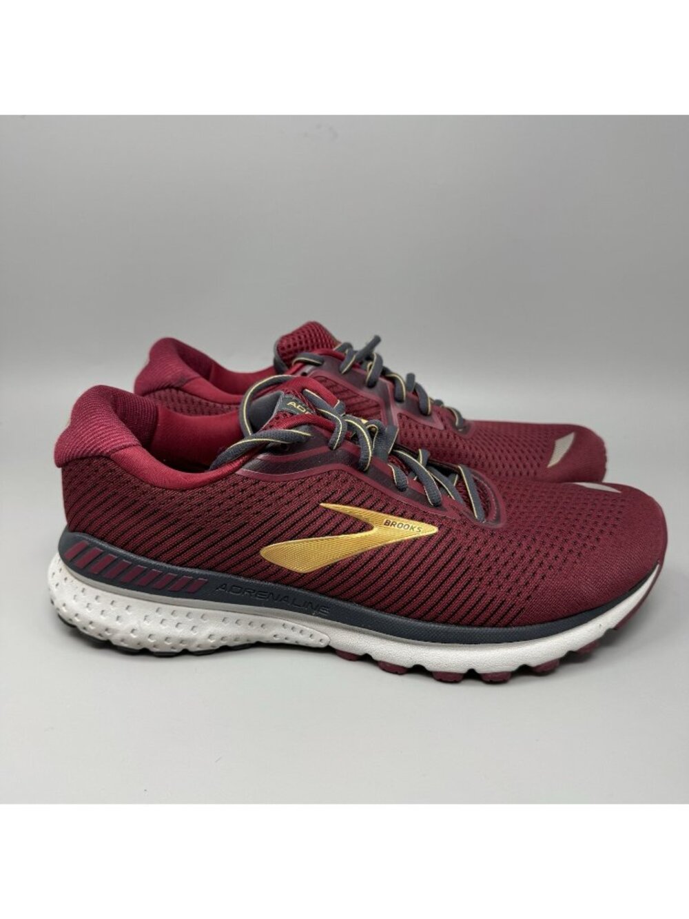 Brooks Adrenaline GTS 20 Womens Shoes Size 12 Burgundy Red Sneakers 1202961B639
